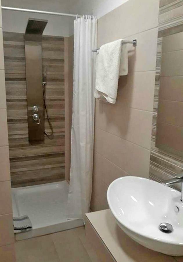Dolphin Apartments パレオカストリッツア エクステリア 写真